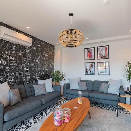 7min From University&sé Velha - Ac - Work Desk - Wifi 300mbs -suite 7&8 * Coïmbre