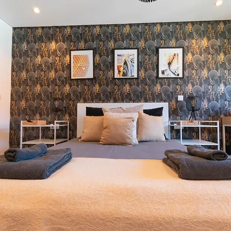 7min From University&sé Velha - Ac - Work Desk - Wifi 300mbs -suite 7&8 * Coïmbre
