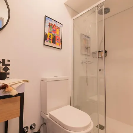 7min From And Se Velha - Ac - Work Desk - Wifi 300mbs -suite 7 And 8 Coimbra